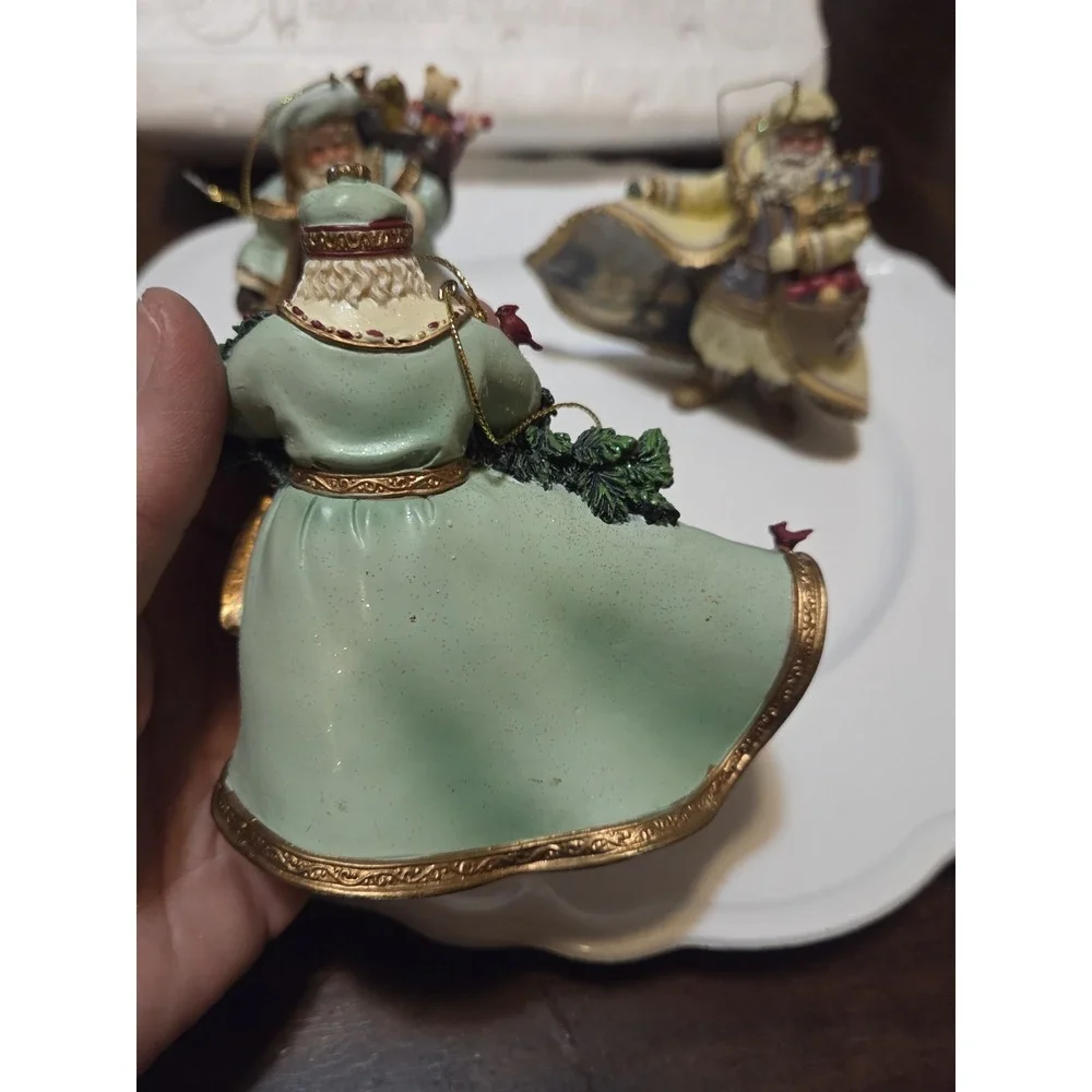Ashton-Drake Galleries Old World Santa ornaments Thomas Kinkaid, Vintage Christ